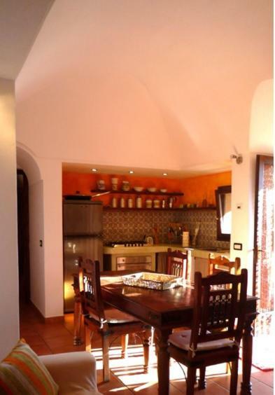 Appartement Dammuso Favarelle Da Caty à Scauri  Extérieur photo